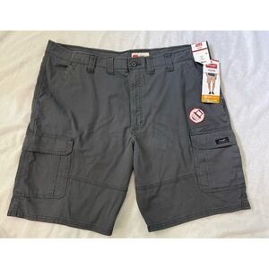 NEW Mens Gray Wrangler Relaxed Fit Cargo Shorts w/Stretch size 44/10" Inseam